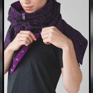 Lululemon Vinyasa Scarf *Fleece